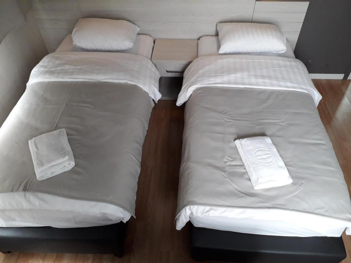 Hotel Auberge Van Strombeek Jette المظهر الخارجي الصورة